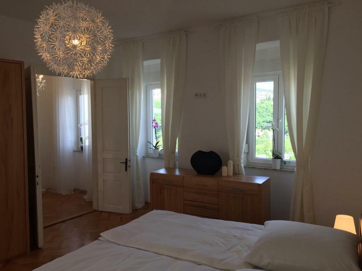 Central House Nona Цриквеница Экстерьер фото